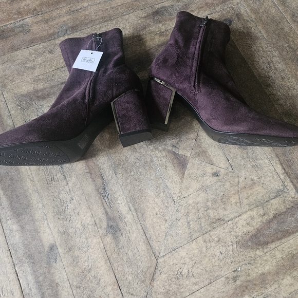 DKNY Cavale Expresso Boots! 7 - Picture 7 of 12